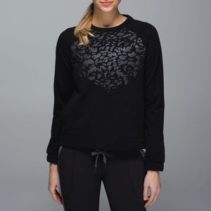 Lululemon Snapshot Leopard Reflective Silver Yoga Crew